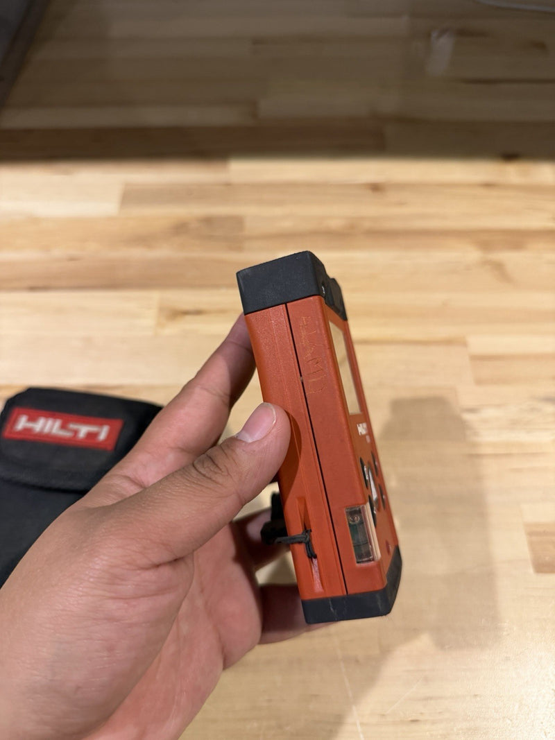 HILTI PD 30 LASER DISTANCE METER WITH CASE TESTED