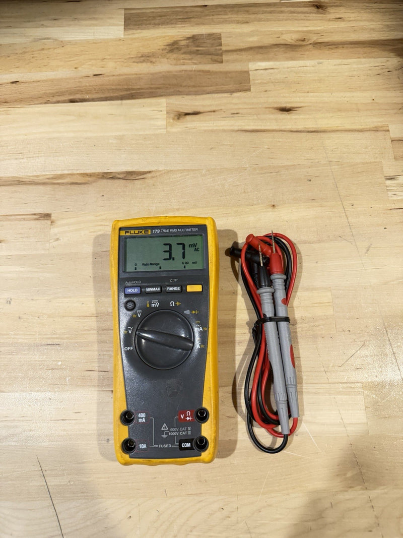 FLUKE 179 MULTIMETER WITH LEADS & CLIPS
