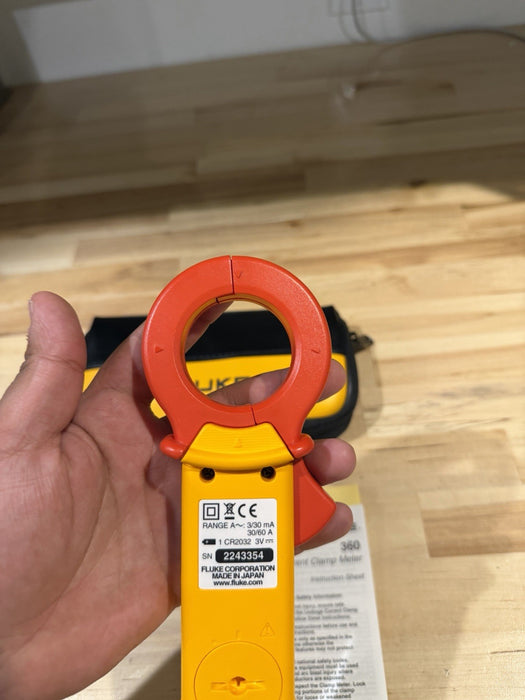 FLUKE 360 LEAKAGE CLAMP W/ BAG & MANUAL-SHIPS FAST