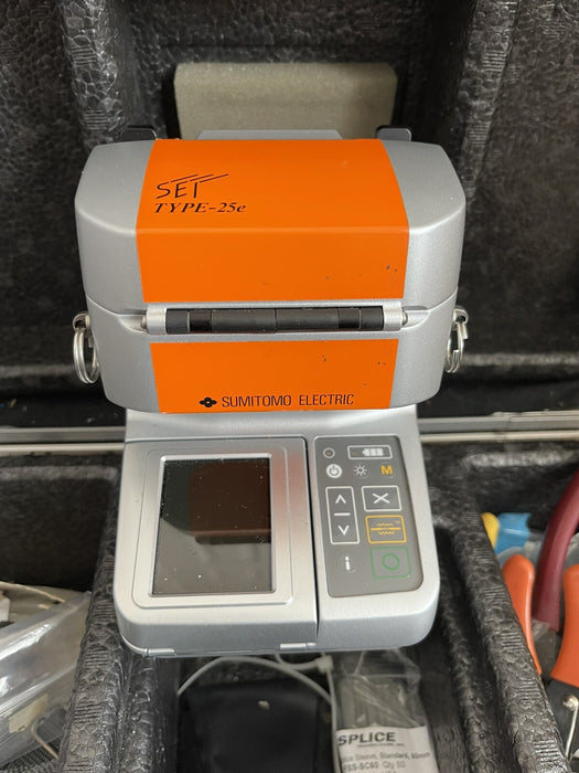 Sumitomo Type 25e fusion splicer with case and accessories