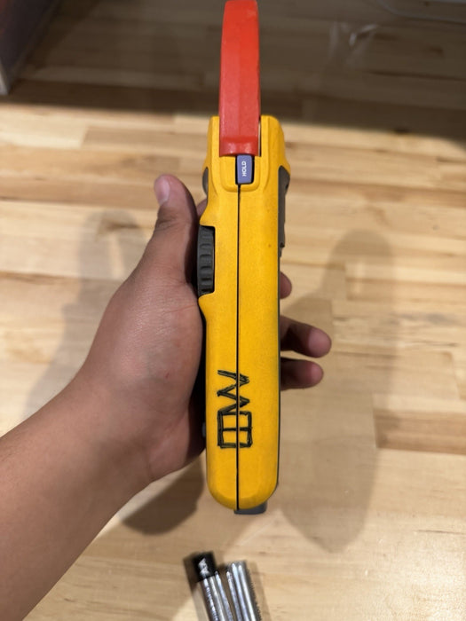 FLUKE 374 TRUE RMS CLAMP METER FOR PARTS