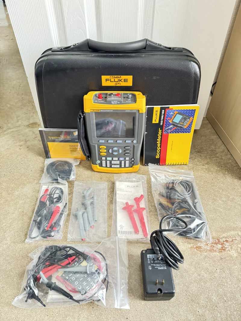 FLUKE 199 SCOPEMETER OSCILLOSCOPE 200MHZ 2.5GS/S WITH VARIOUS LEADS AND PROBES