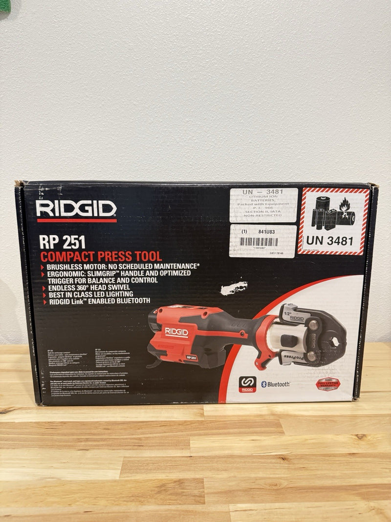 RIDGID RP251 PRESSTOOL KIT WITH 1/2 3/4 1”1-1/4 IN JAWS