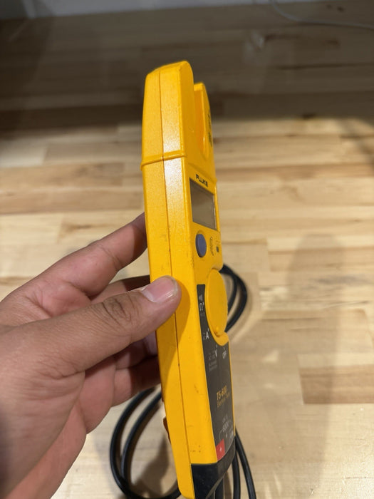 FLUKE T5-600 ELECTRICAL TESTER CAT III 600V (TESTED) SHIPS FAST