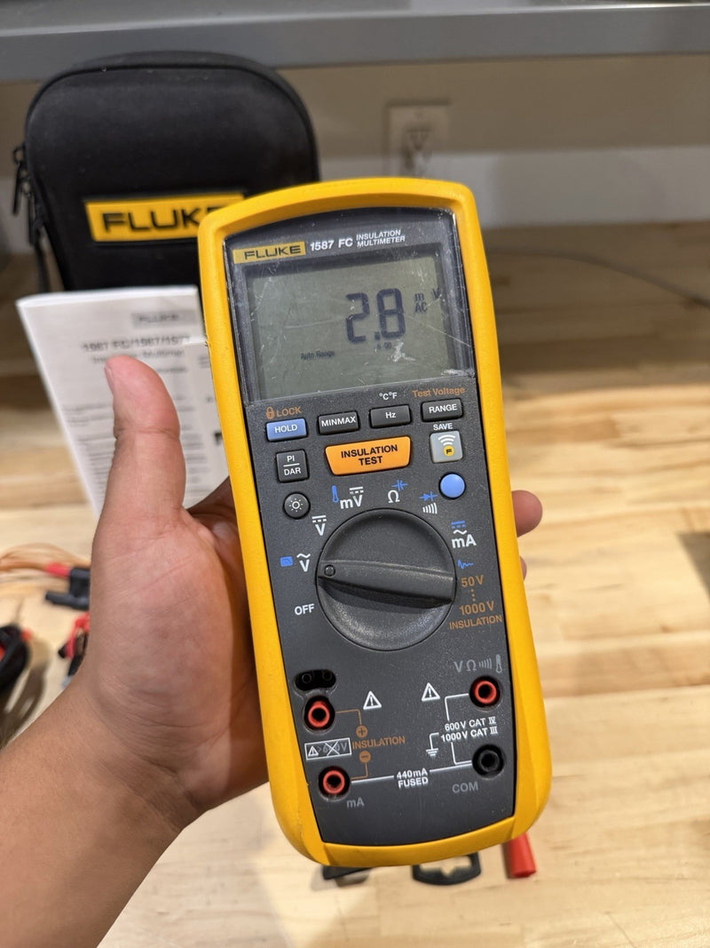 FLUKE 1587 FC 2 IN 1 HANDHELD DIGITAL INSULATION MULTIMETER W/ ACCESSORIES