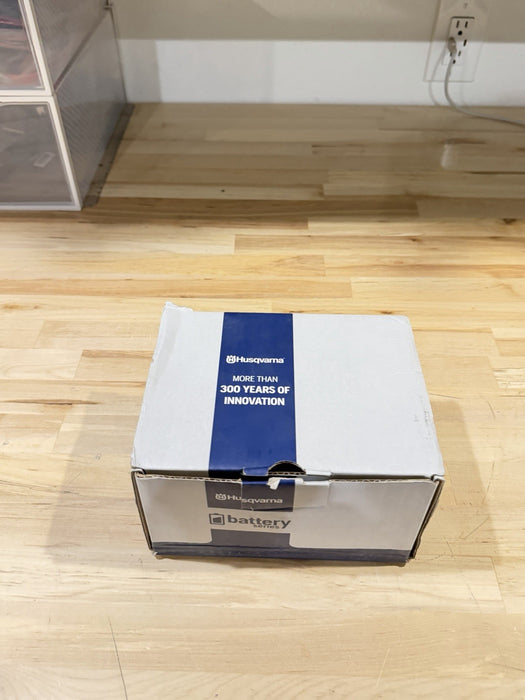 HUSQVARNA BLi300 - 36V 9.0 AH BATTERY NEW OEM 967071902 (NEW FACTORY SEALED)