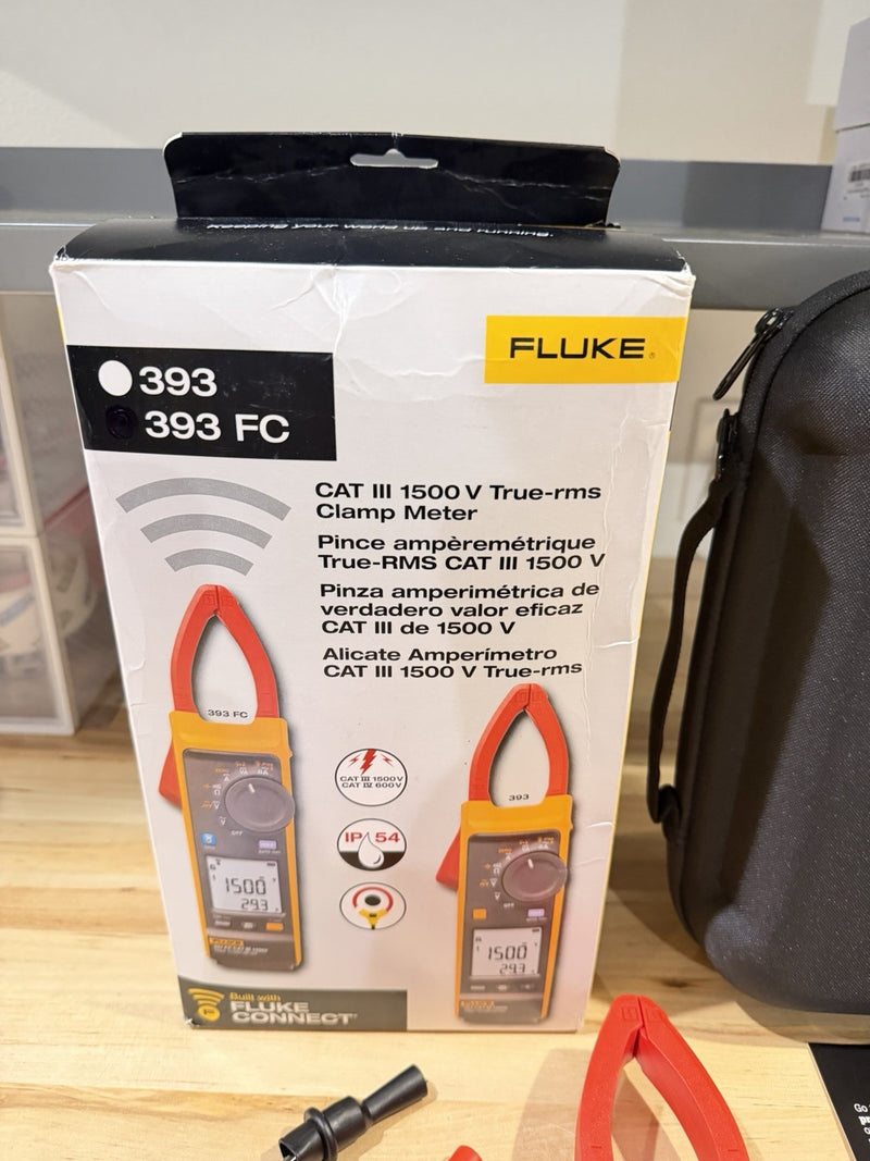 FLUKE 393 FC CAT III 1500V TRMS CLAMP METER WITH IFLEX PROBE & LEADS
