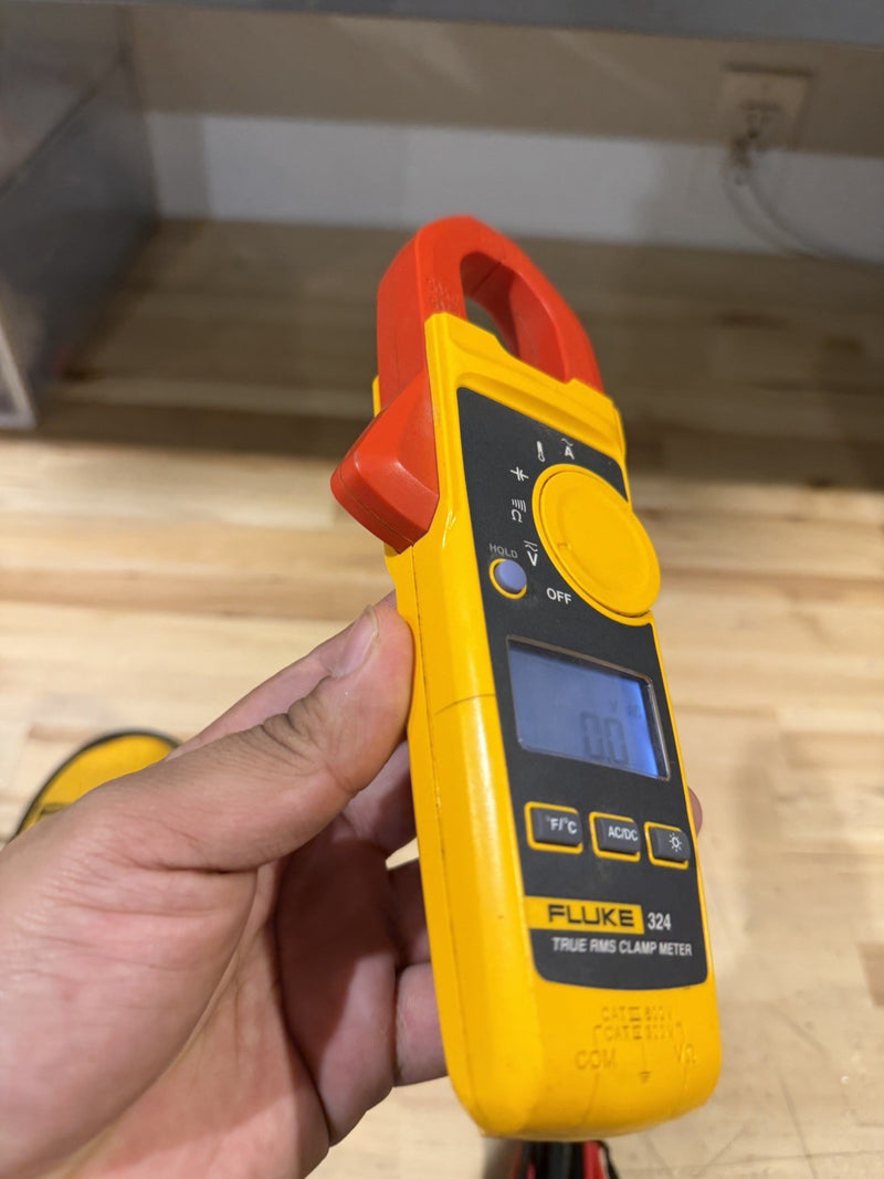 FLUKE 324 TRUE-RMS CLAMP METER W/ LEADS & CASE - SHIPS FAST