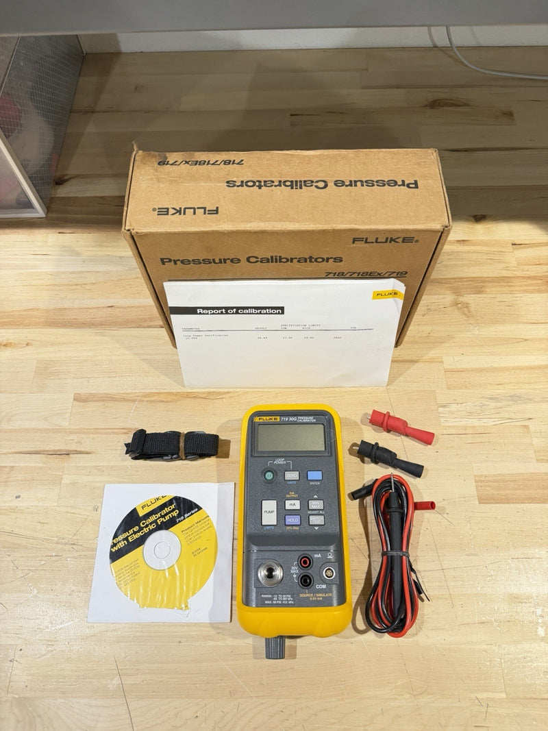 FLUKE 719 30G PRESSURE CALIBRATOR KIT W/ LEADS  (TESTED) NEW