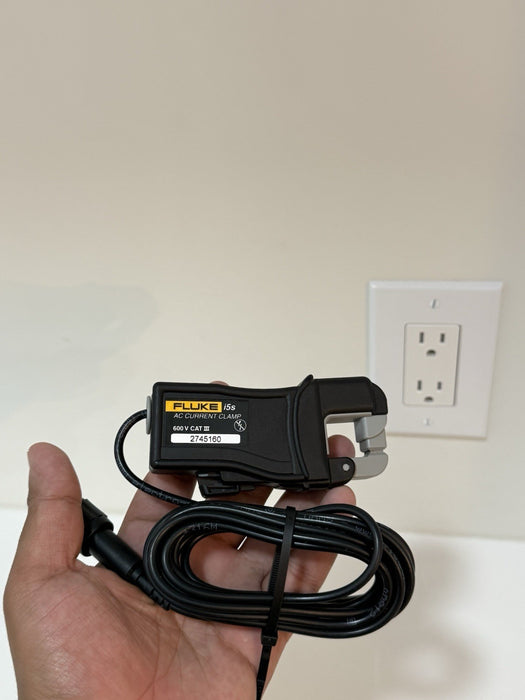 FLUKE I5S AC CURRENT CLAMP 600V TESTED