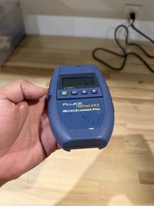 FLUKE NETWORKS MICROSCANNER PRO CABLE VERIFIER TESTED