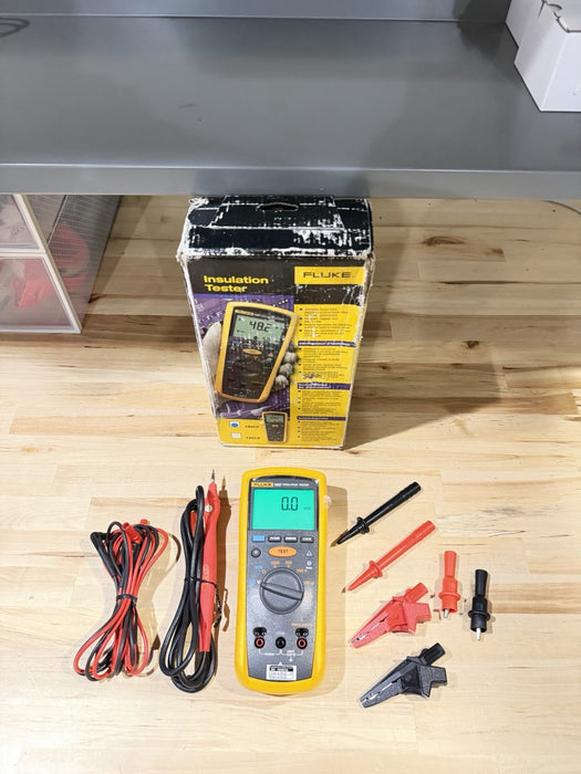 FLUKE 1507 INSULATION MULTIMETER WITH LEADS & CLIPS CALIBRATED 2026
