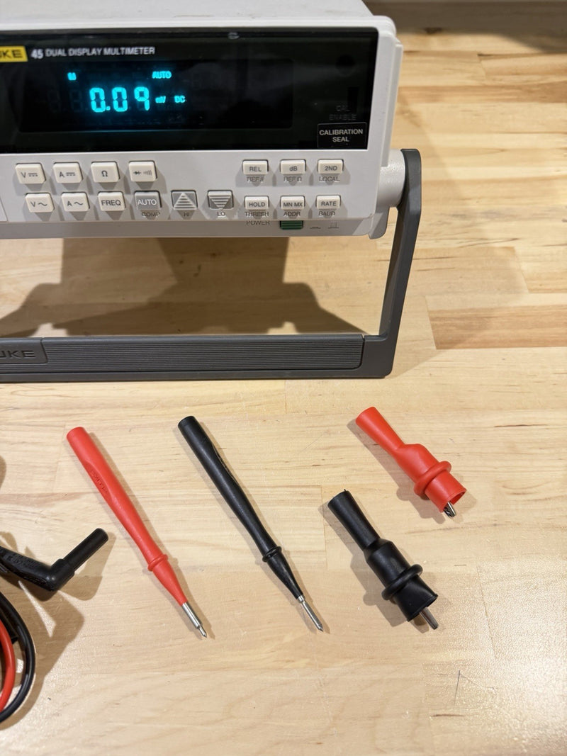 FLUKE 45 DUAL DISPLAY MULTIMETER WITH LEADS & CLIPS TESTED